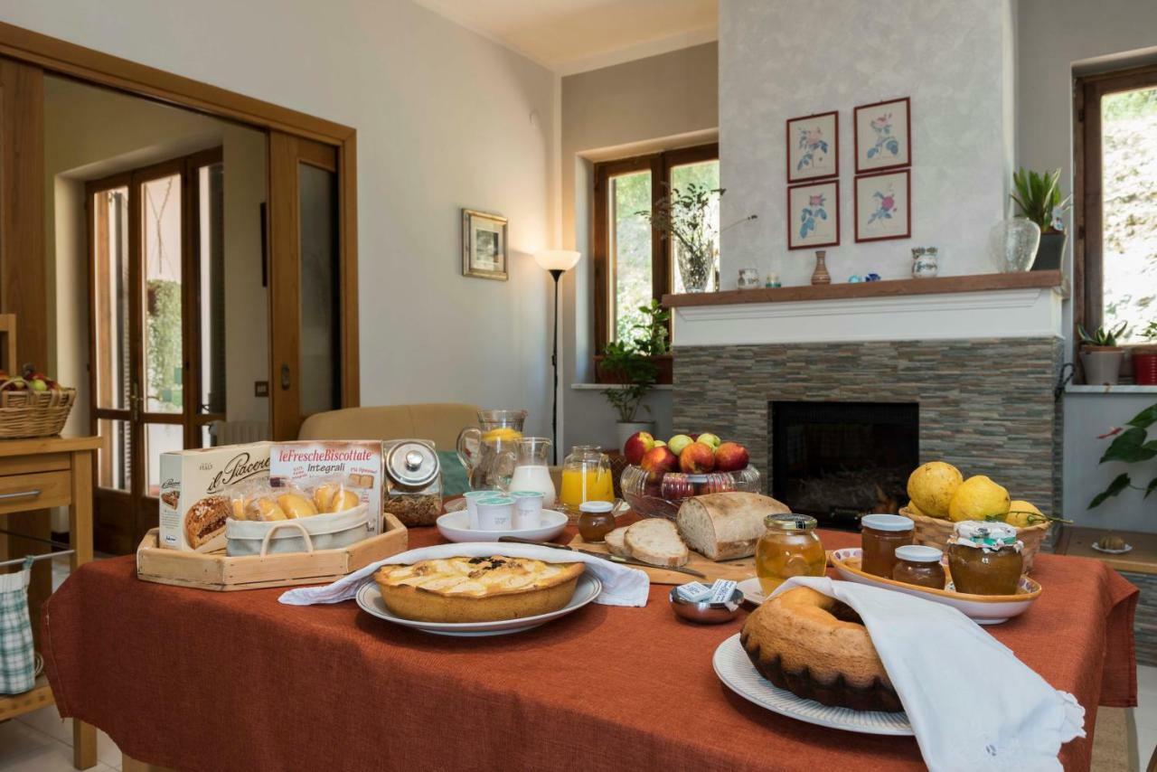 B&B Albachiara Casa Di Campagna Ogliastro Cilento Exterior foto